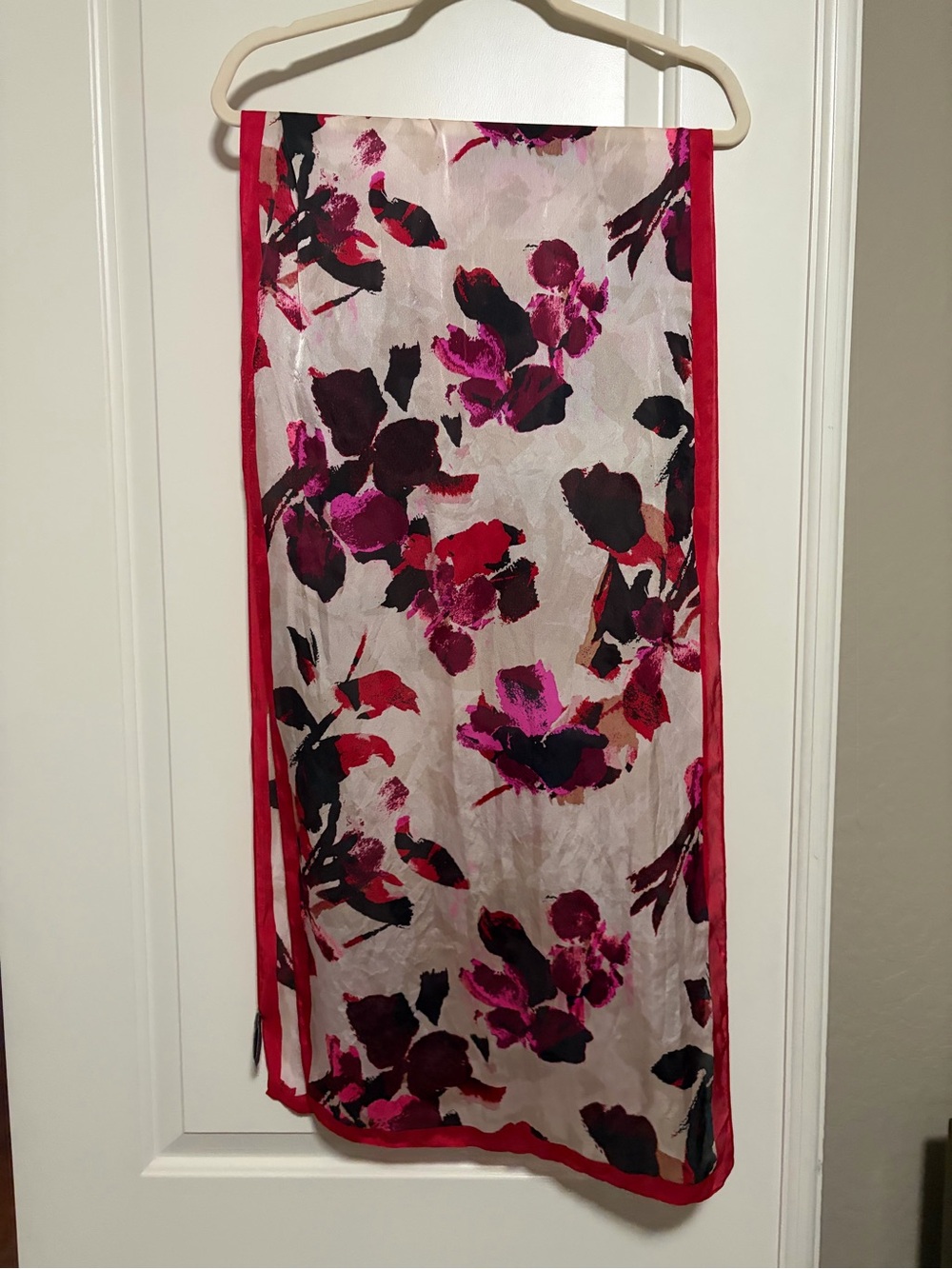 🌹Vintage 100% Silk Moody Red & purple Floral Scarf 🌹Head Wrap 🌹25x70